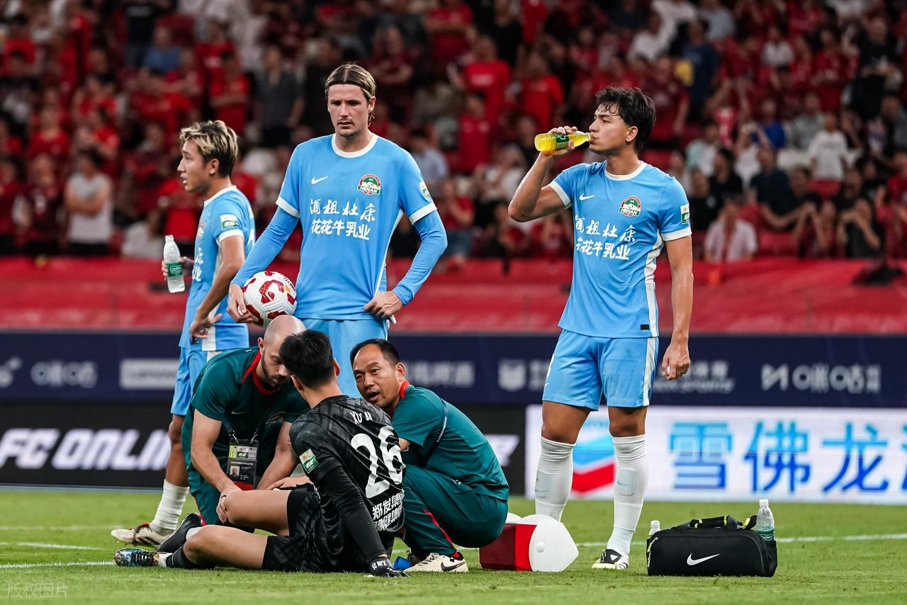 荷甲赛程吃紧，皇家社会赛前再遭质疑，震撼外界，更衣室氛围转暖(荷甲赛程比分结果)